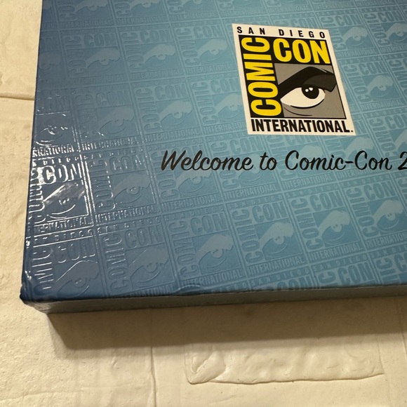 SDCC 2017 Bundle - Picture 6 of 7